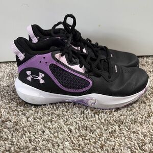 Under Armour Black and Lavender Athletic Shoes